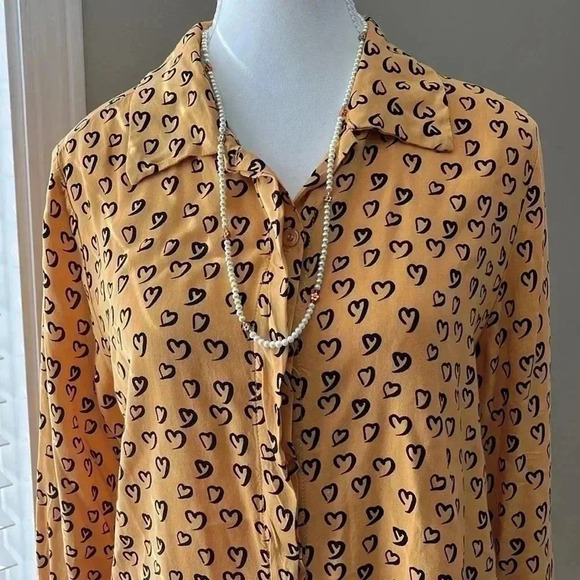 ❤️2/$30❤️[M]Velvet Heart Yellow Button Down  Rayon Heart patterns L/S Shirt - Picture 3 of 15